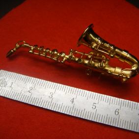 Saxophon-Pin